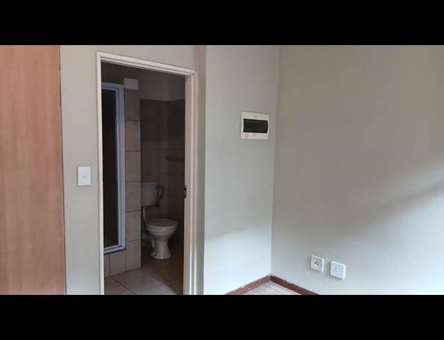 1 BEDROOM PROPERTY TO RENT IN AUCKLAND PARK